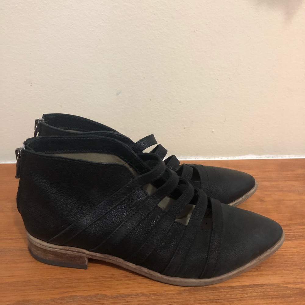 Like “NEW” free people booties